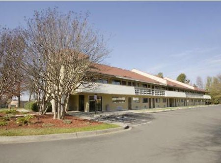 Royal Inn Charlotte Exterior foto