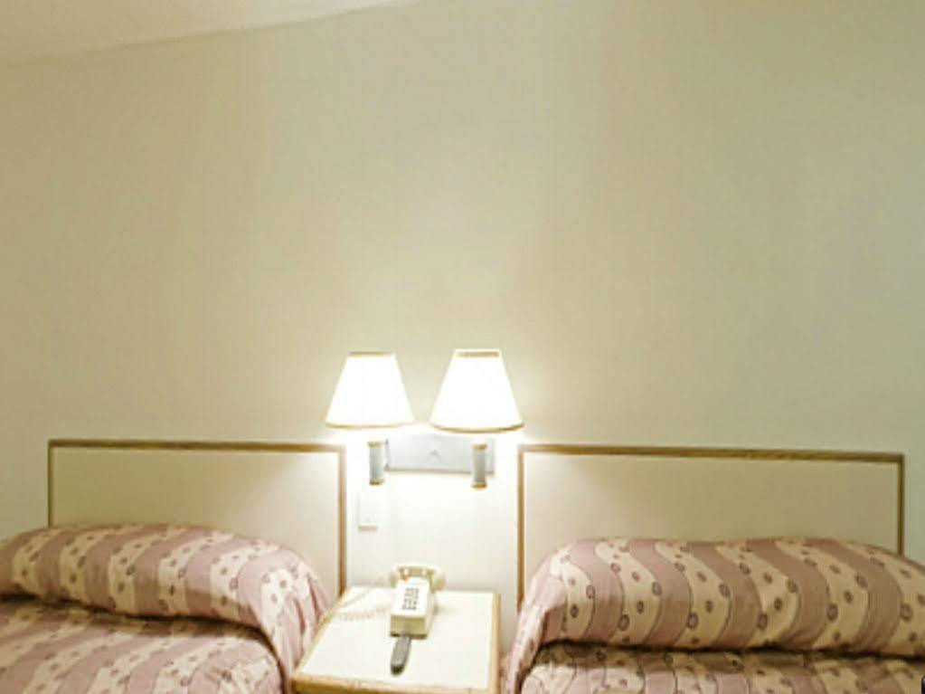 Royal Inn Charlotte Exterior foto